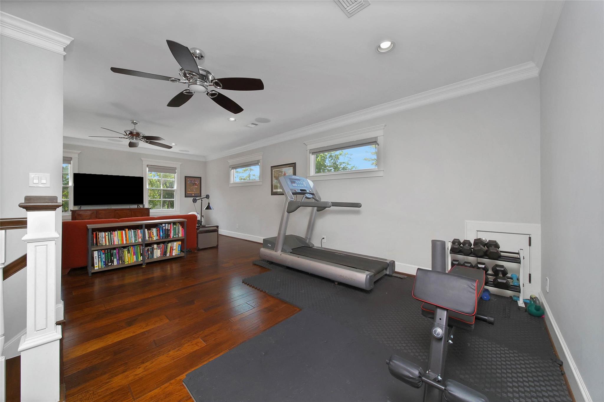 416 W 33rd Street
