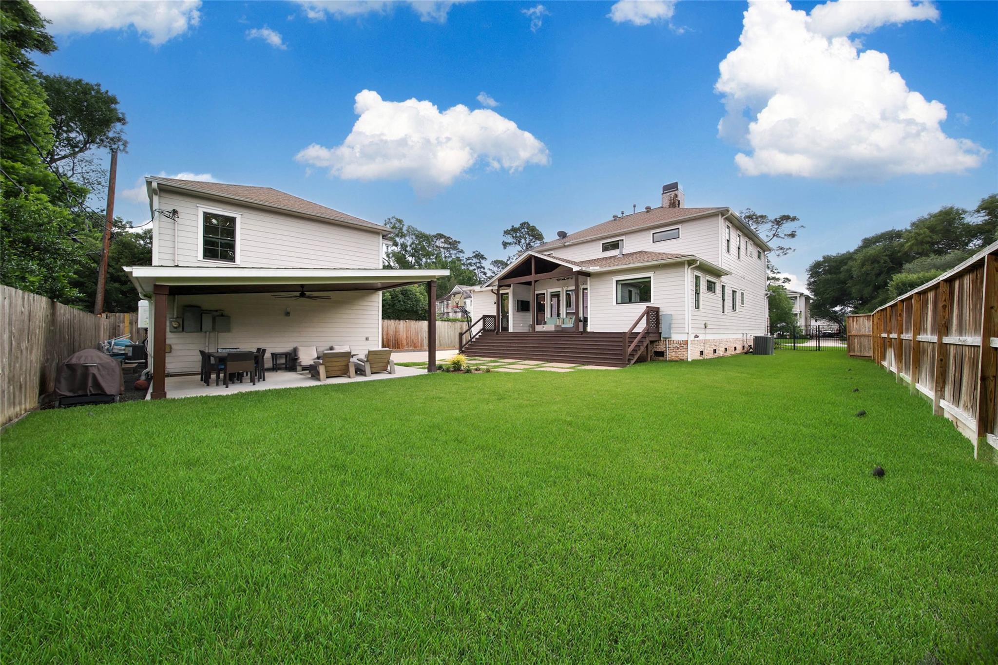 416 W 33rd Street