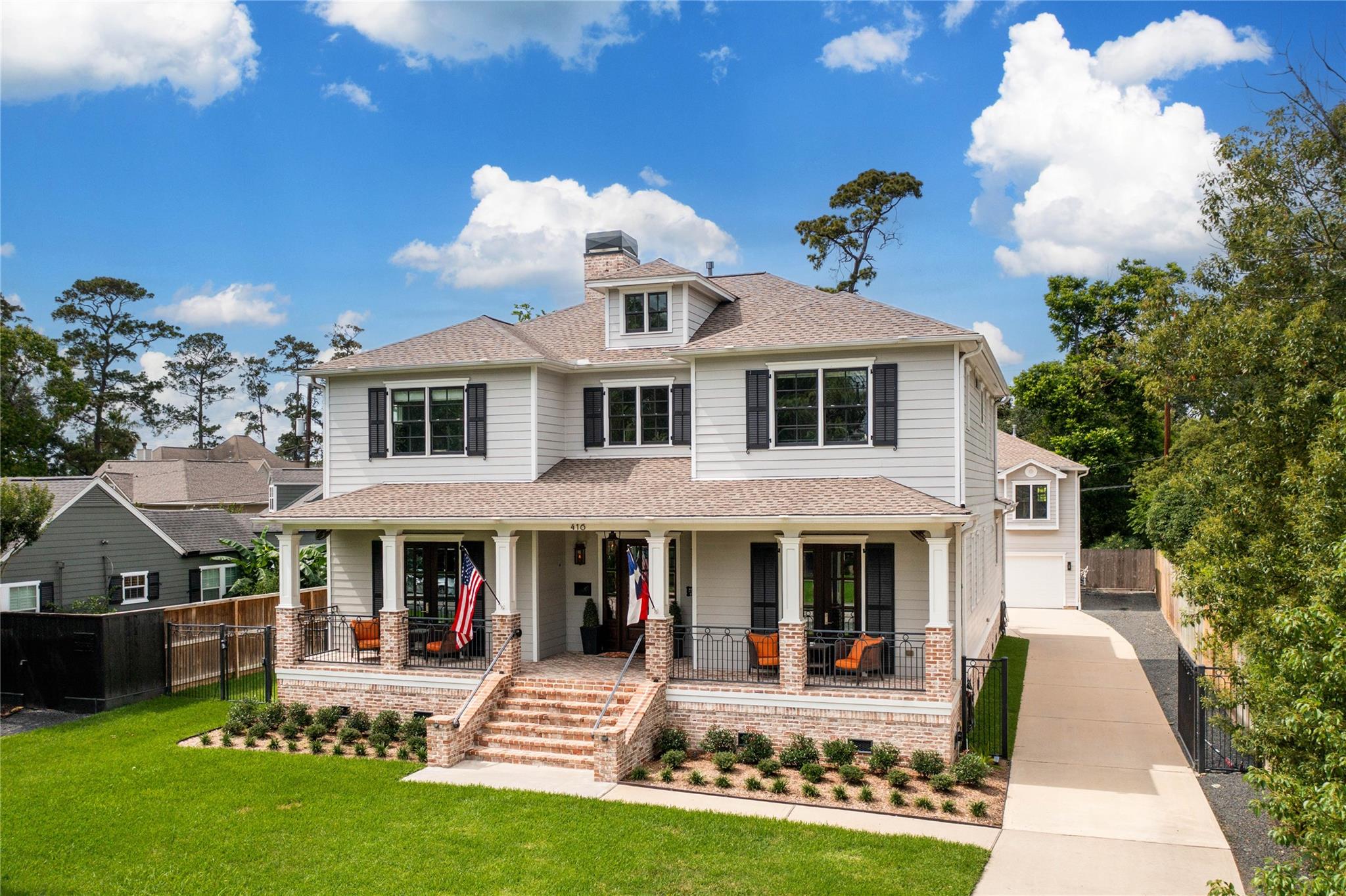416 W 33rd Street