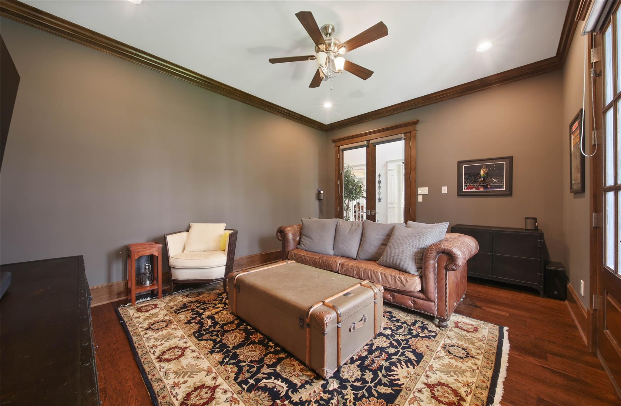 416 W 33rd Street