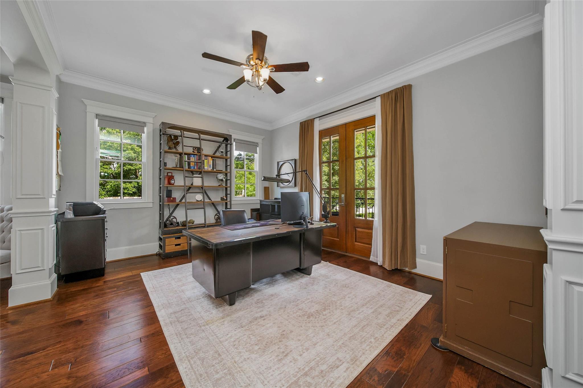416 W 33rd Street