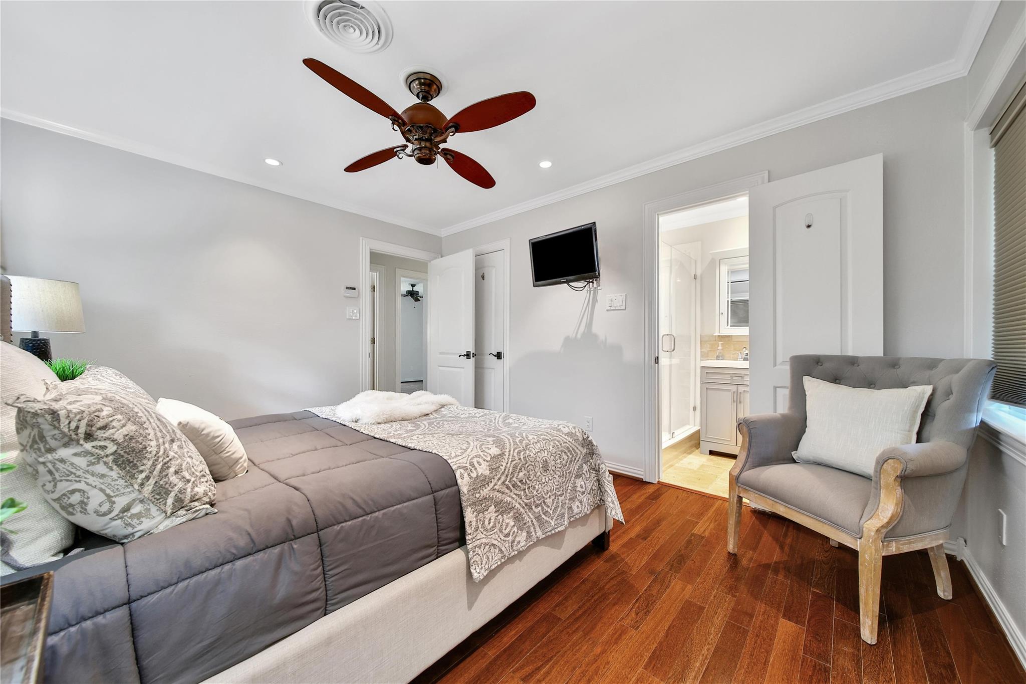 1146 Chamboard Lane