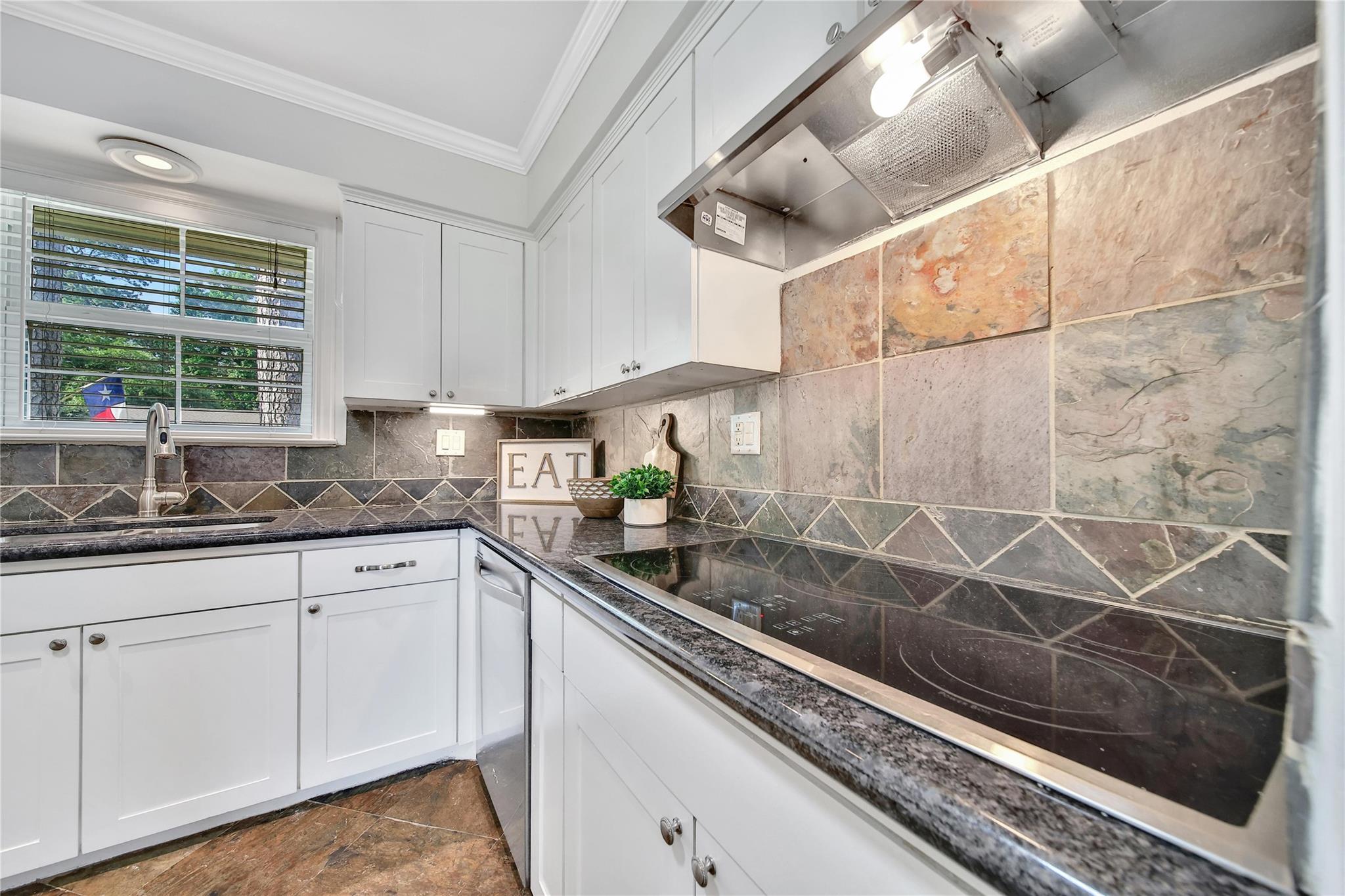 1146 Chamboard Lane