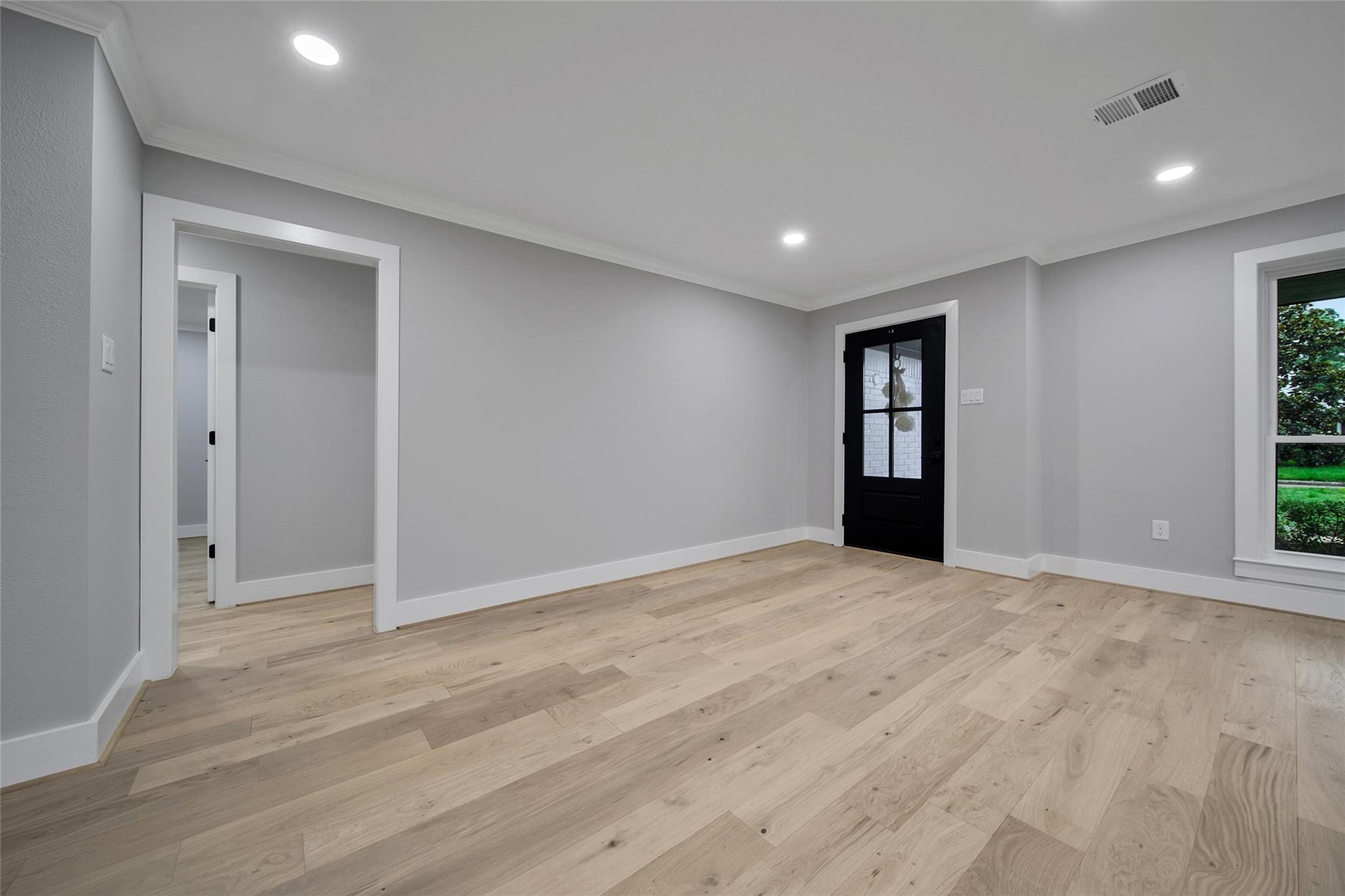 1122 Lehman Street