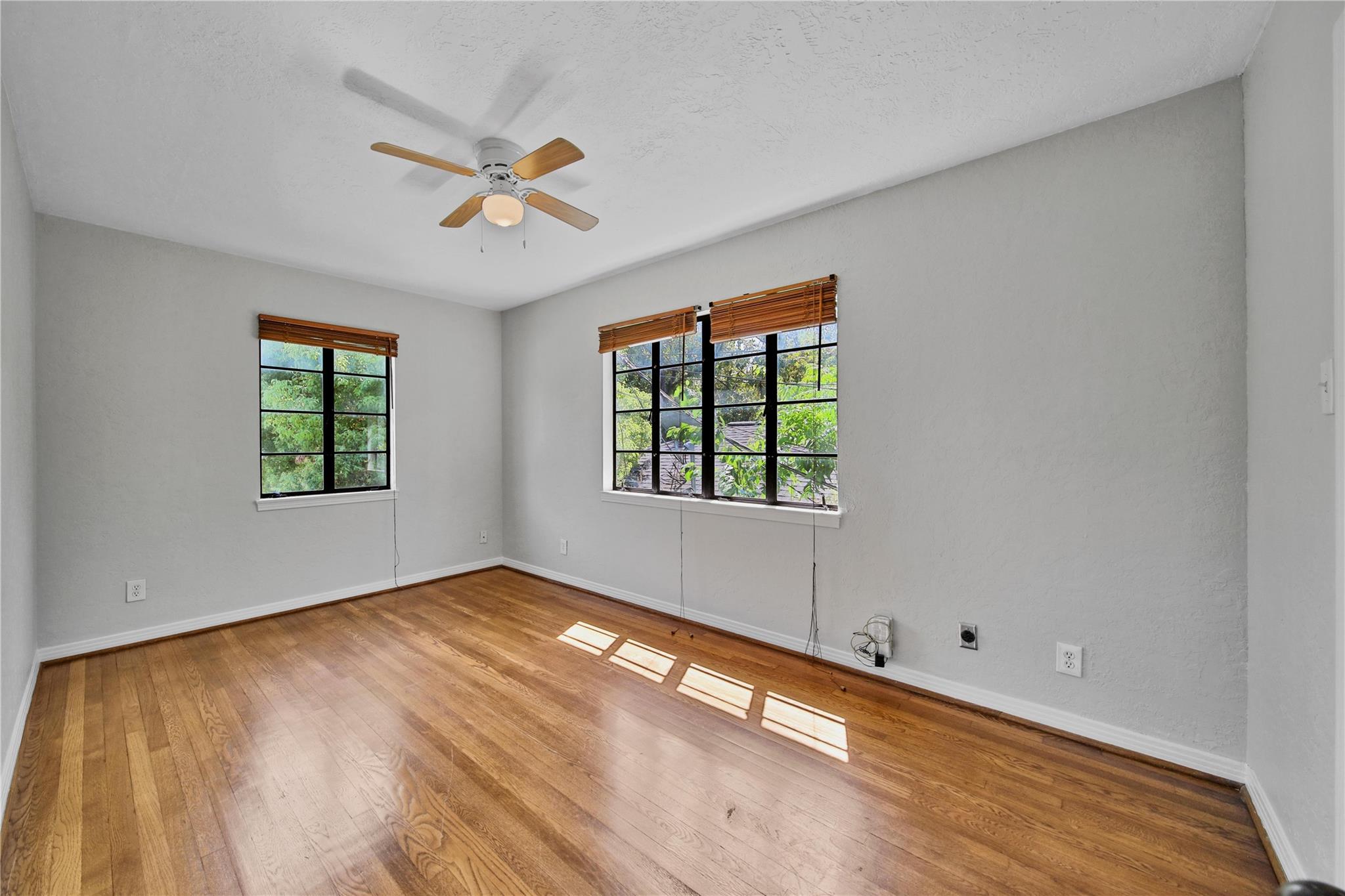 216 1/2 Munford Street