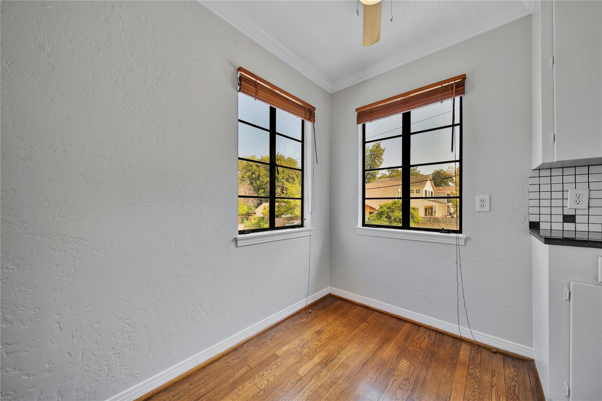 216 1/2 Munford Street