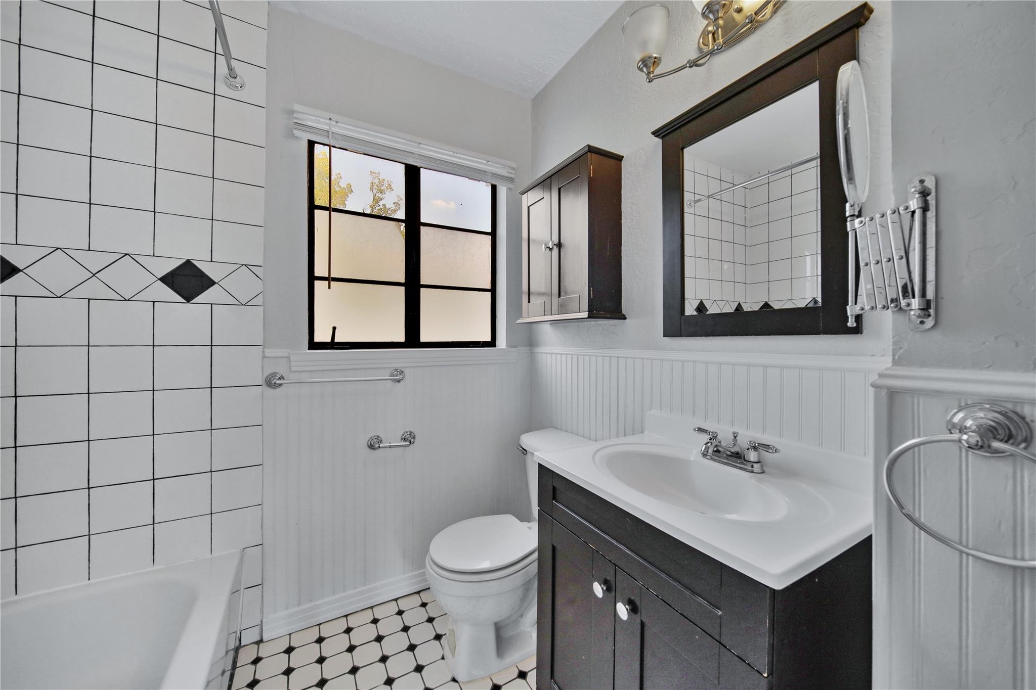 216 1/2 Munford Street