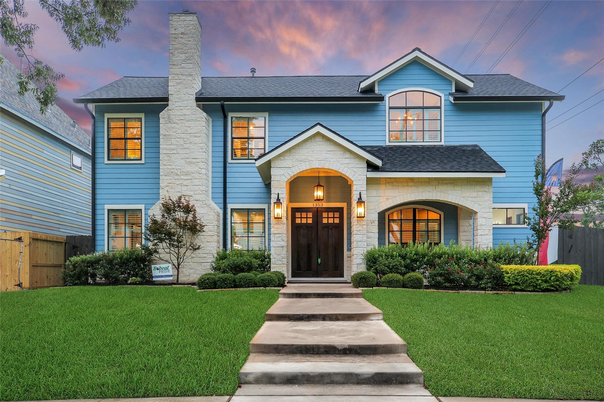 1353 Chantilly Lane