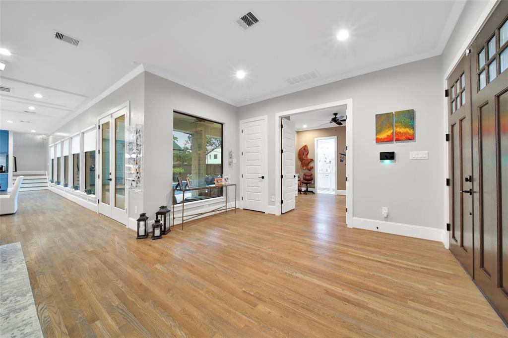 1353 Chantilly Lane