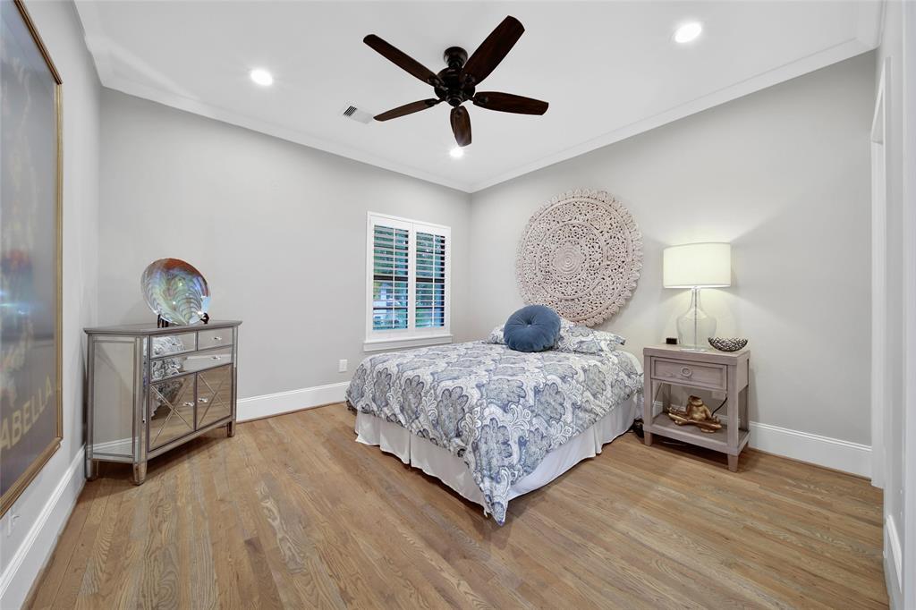 1353 Chantilly Lane