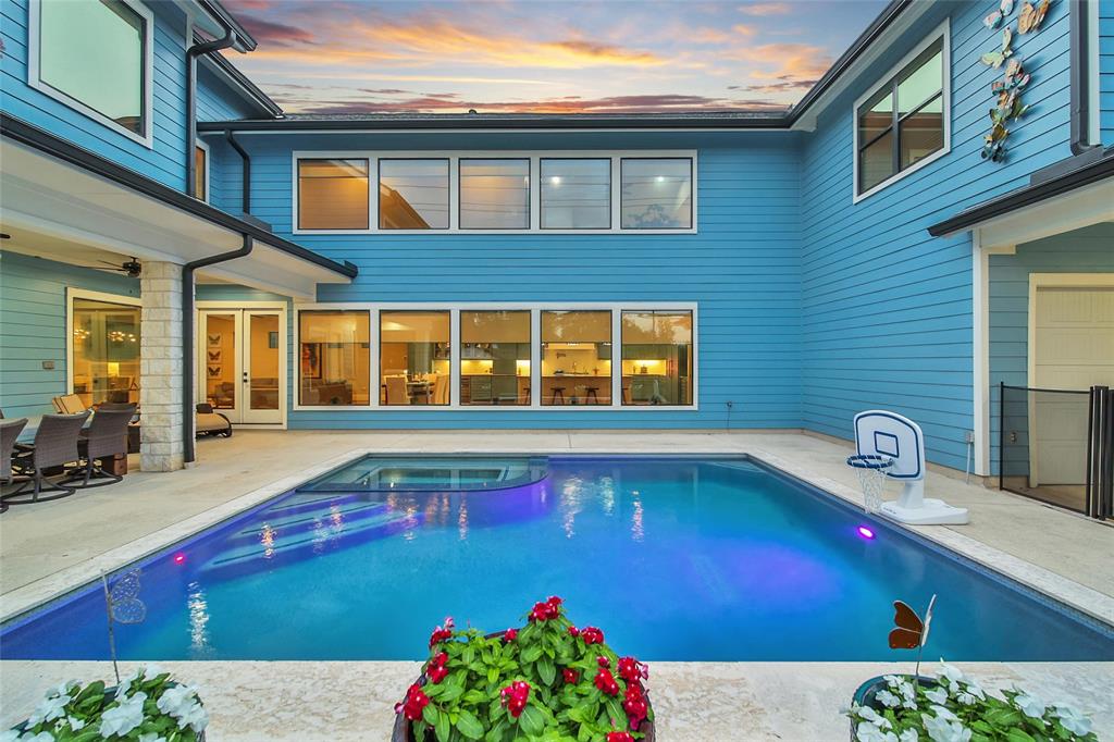1353 Chantilly Lane
