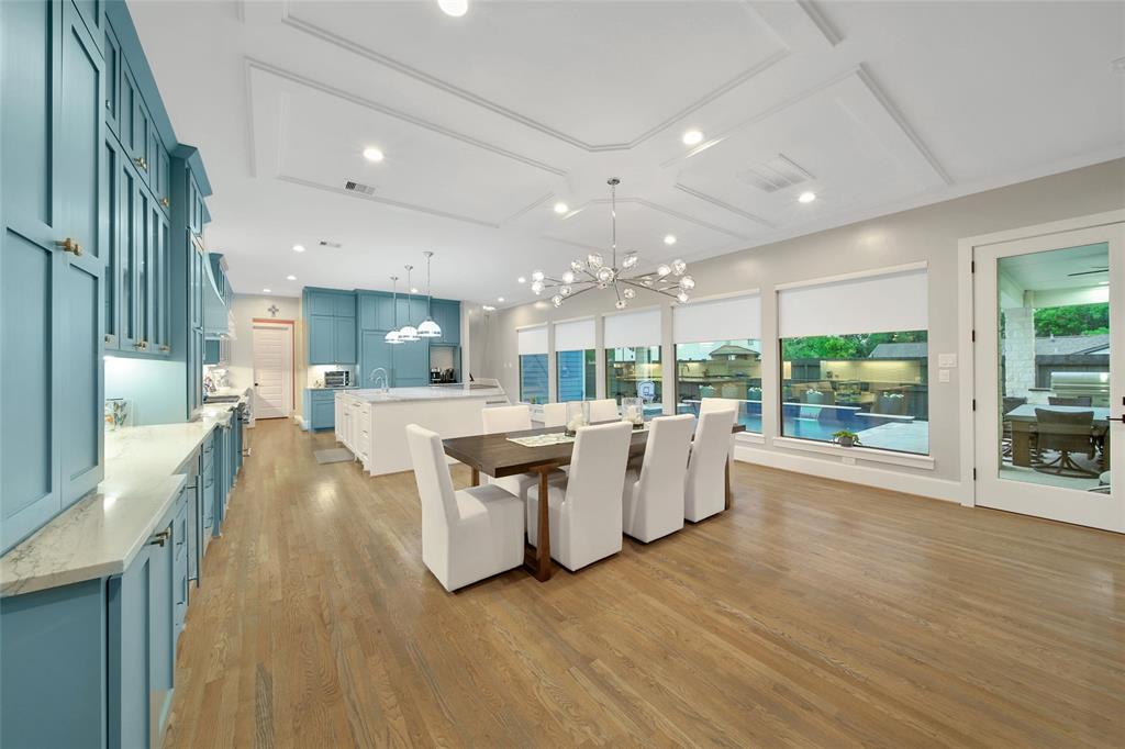 1353 Chantilly Lane