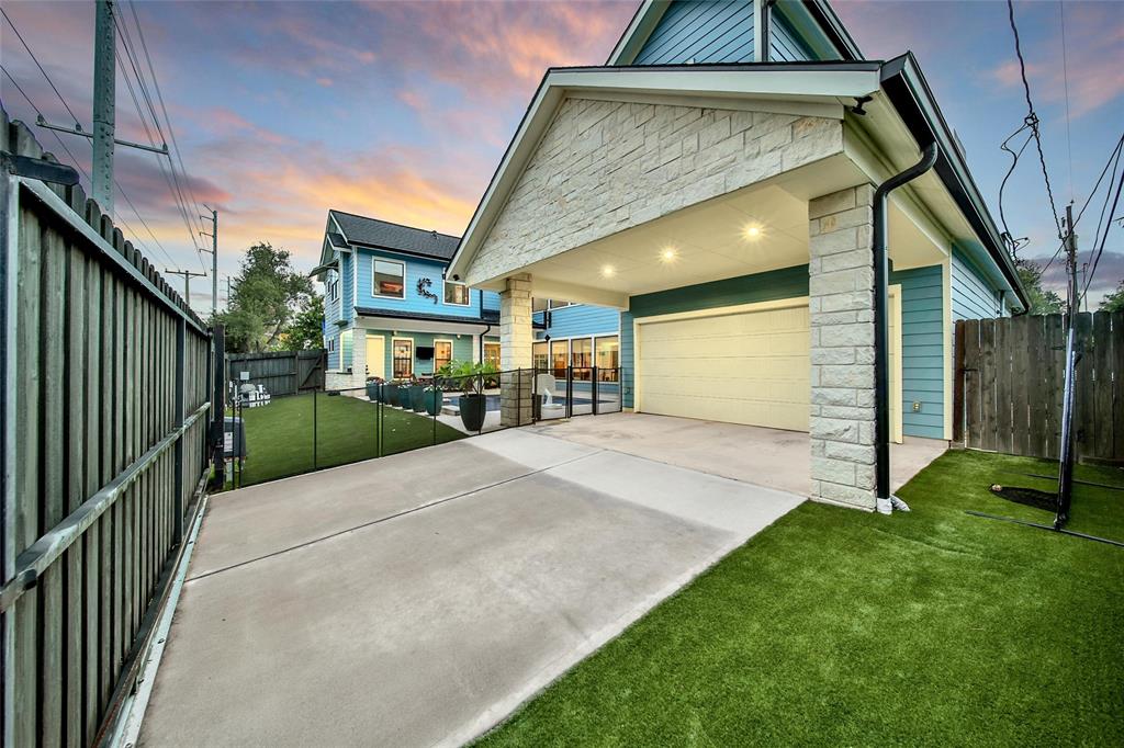 1353 Chantilly Lane