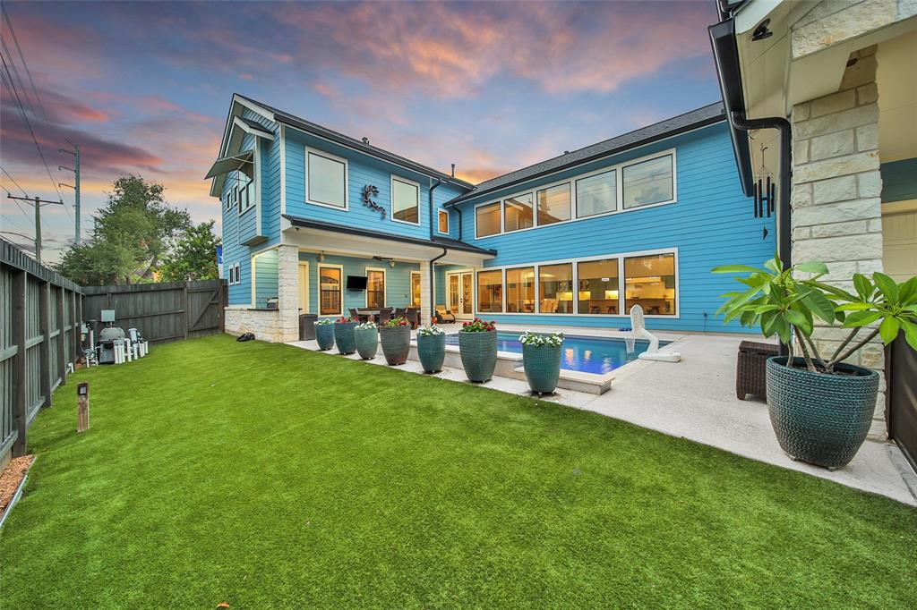 1353 Chantilly Lane
