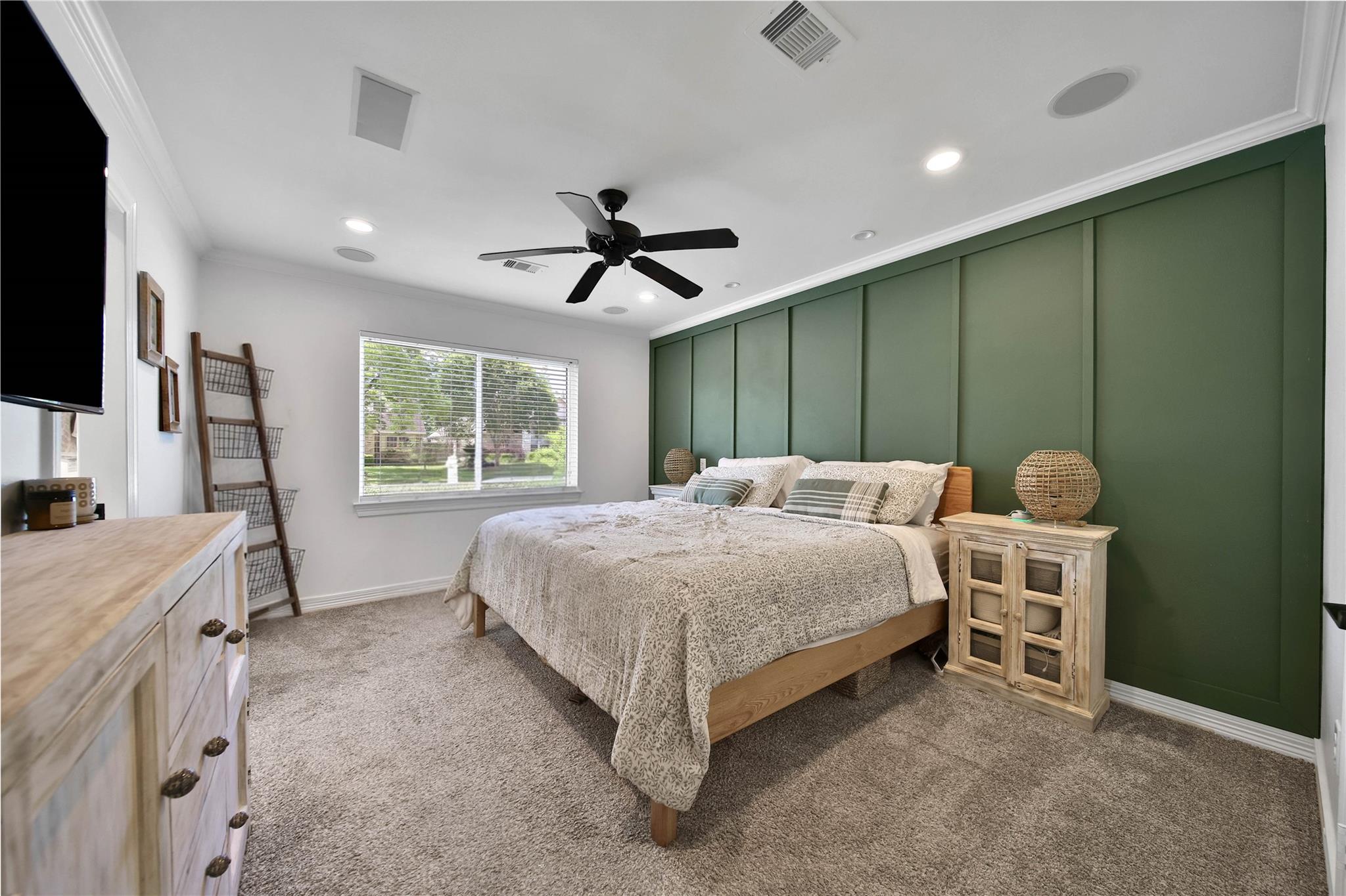 1042 Chamboard Lane
