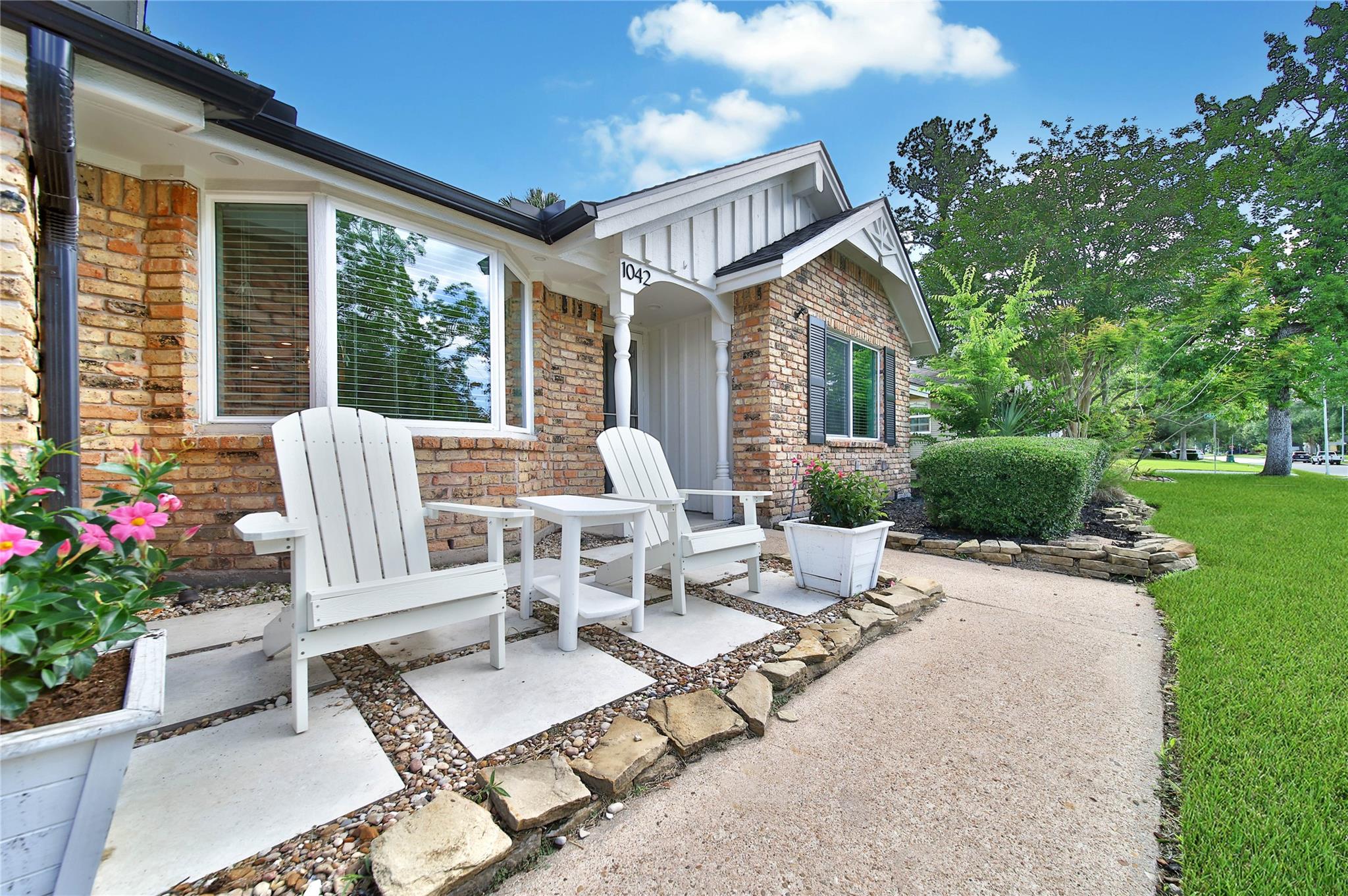 1042 Chamboard Lane