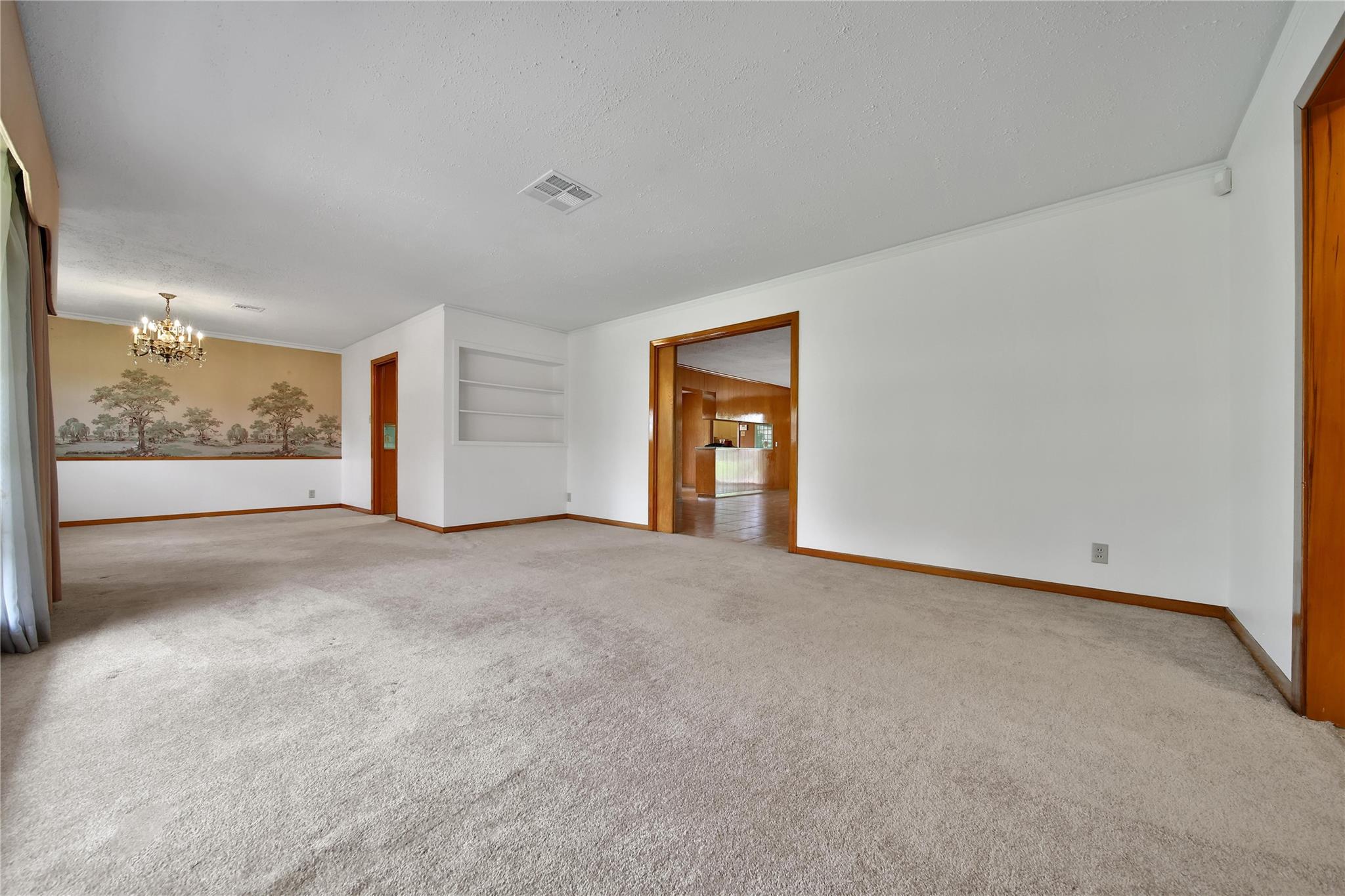 115 E Thornton Road