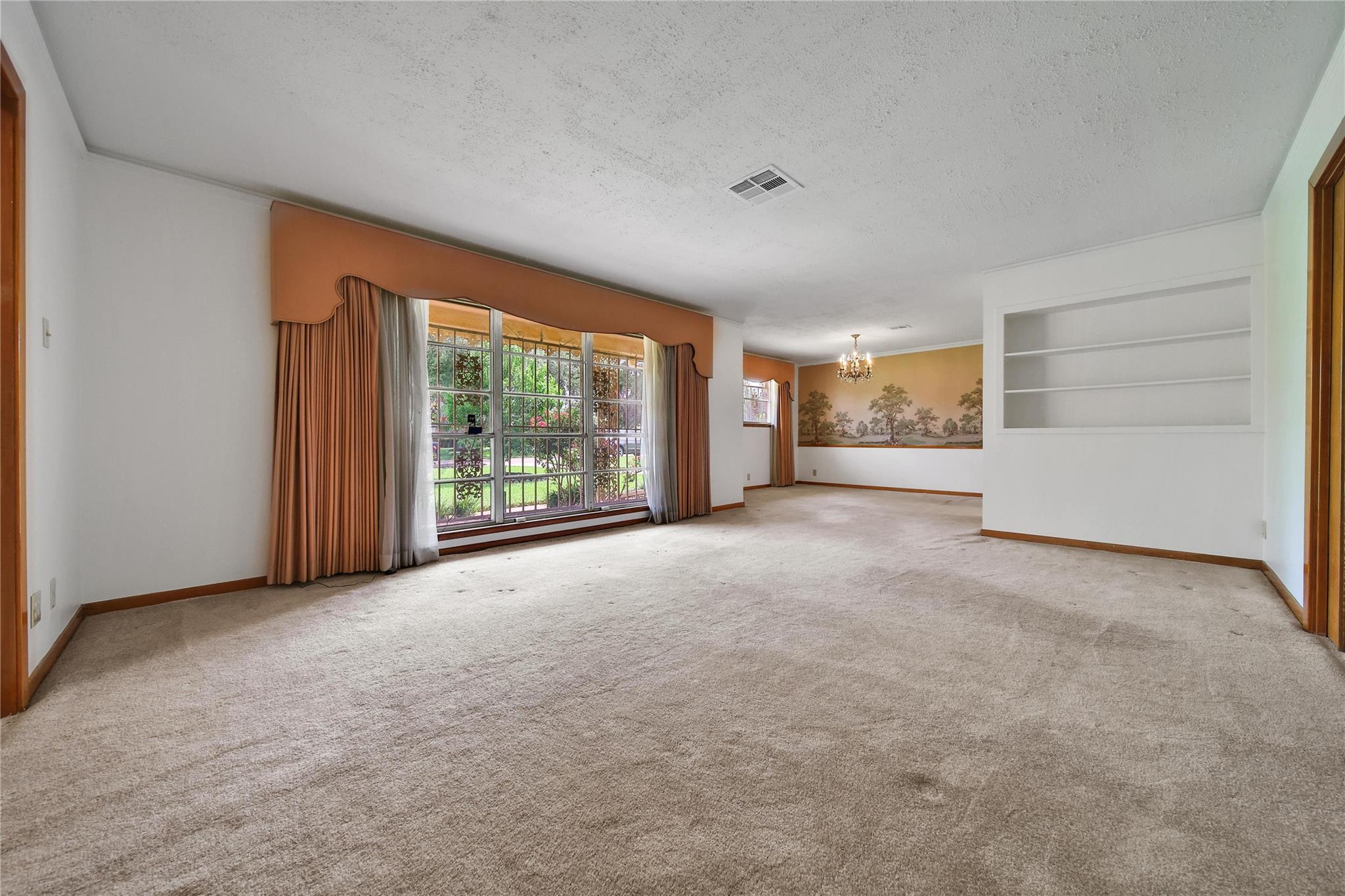 115 E Thornton Road