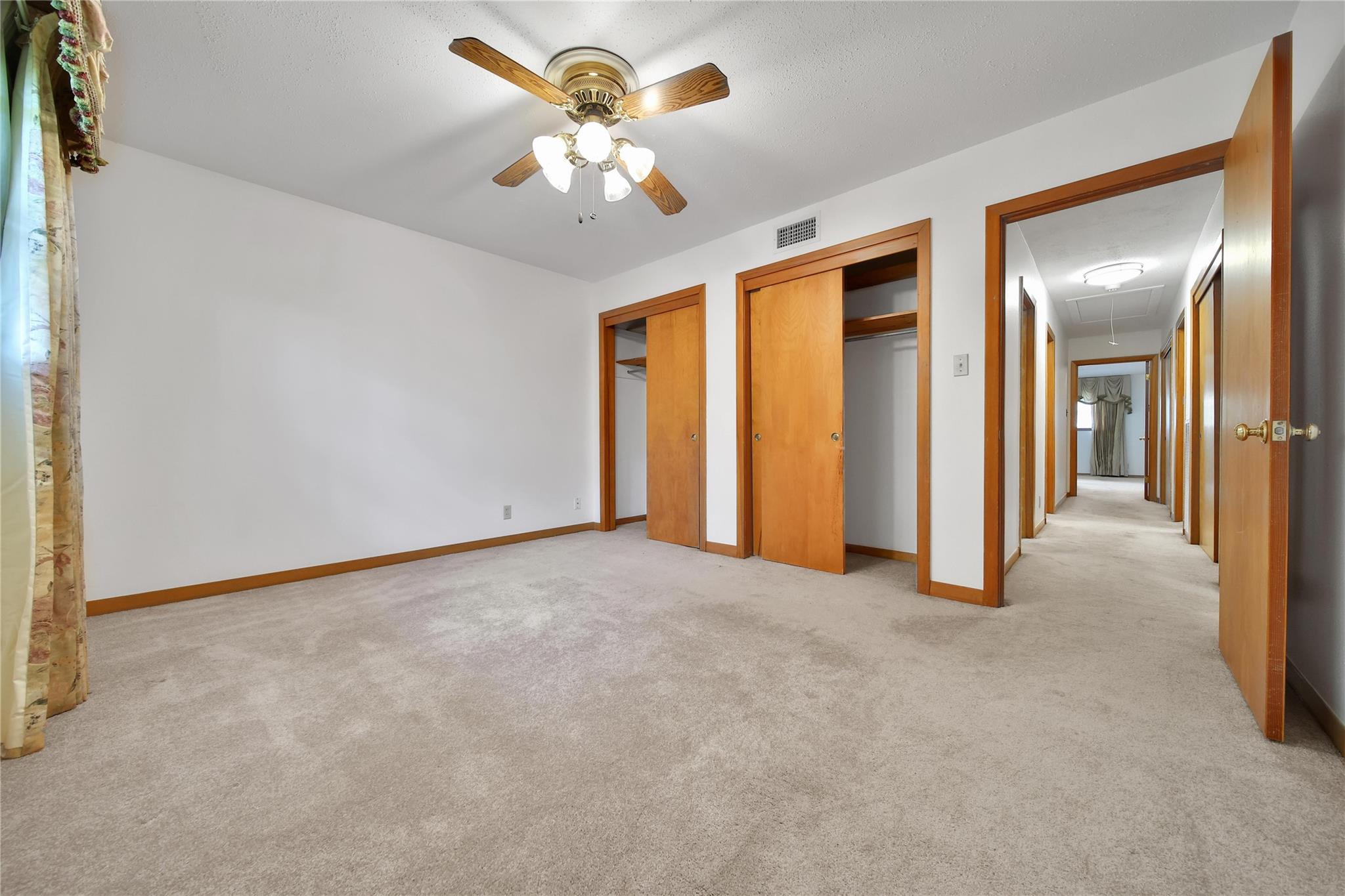 115 E Thornton Road