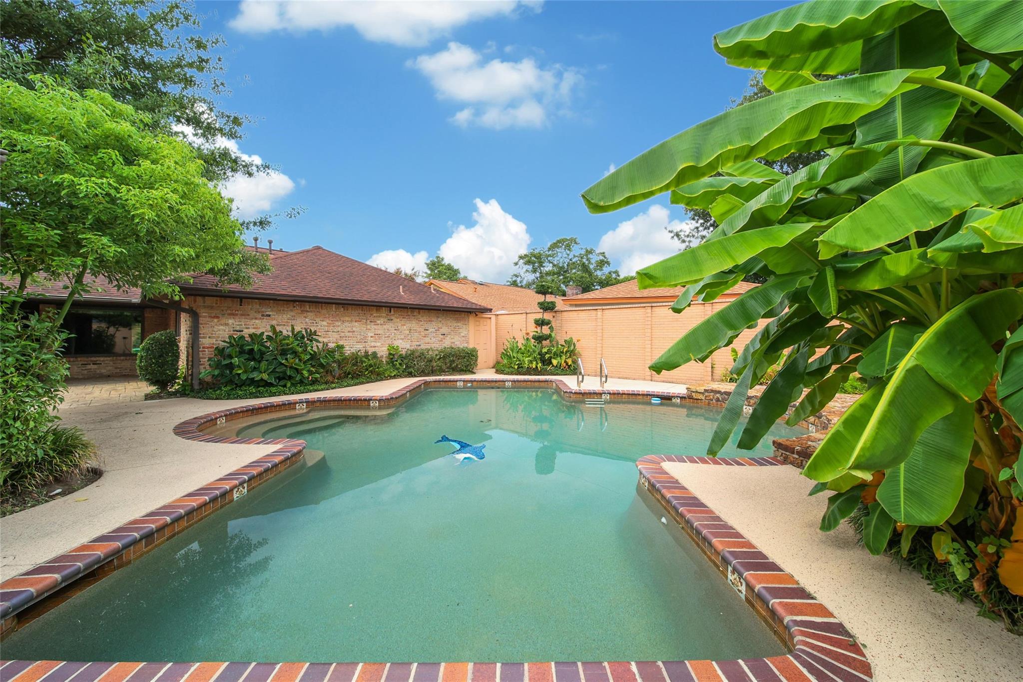 1039 Cheshire Lane