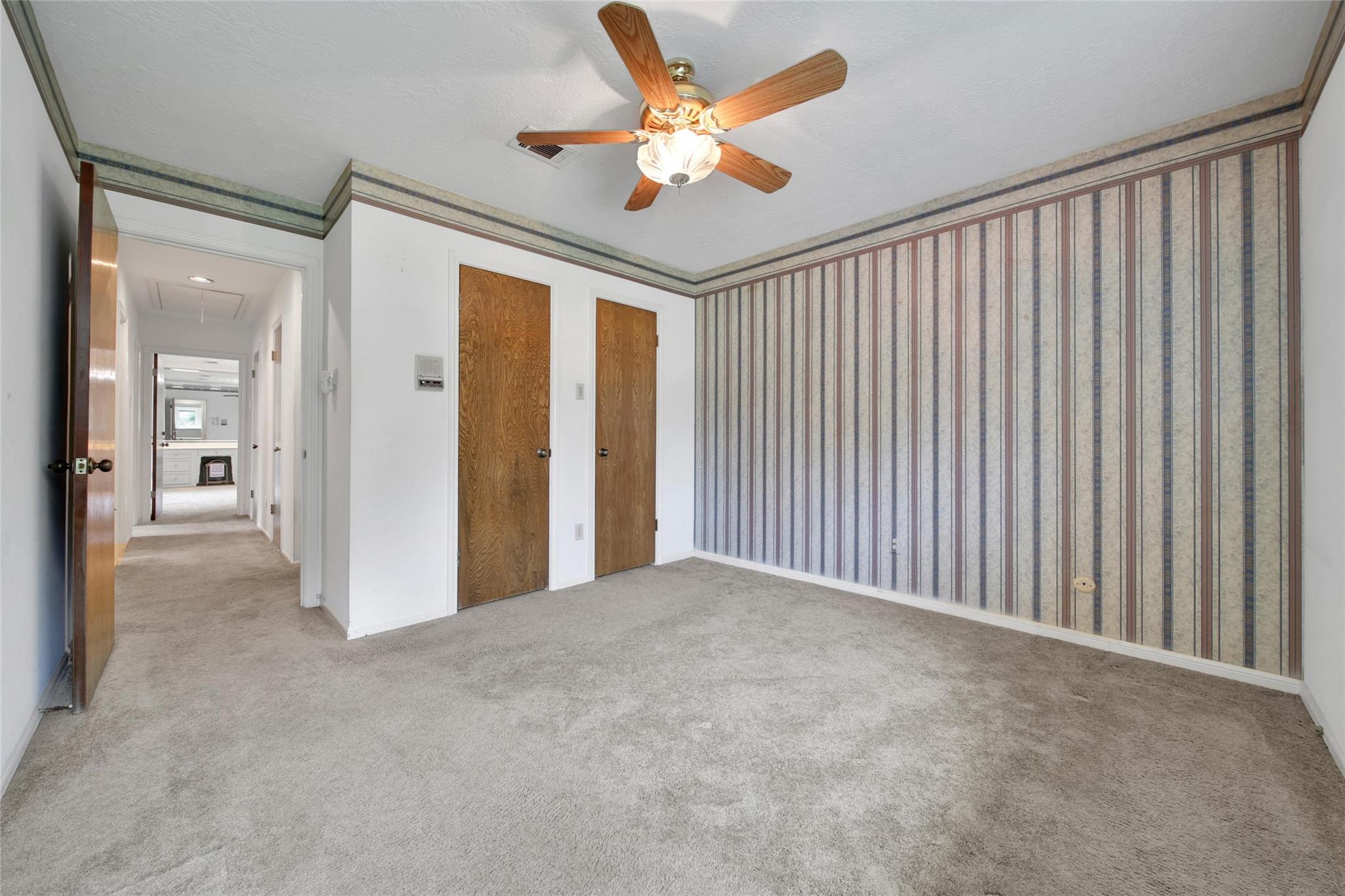 1039 Cheshire Lane