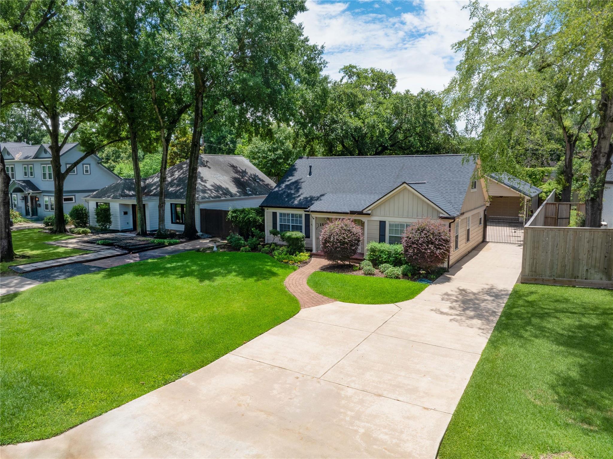 1583 Sue Barnett Drive