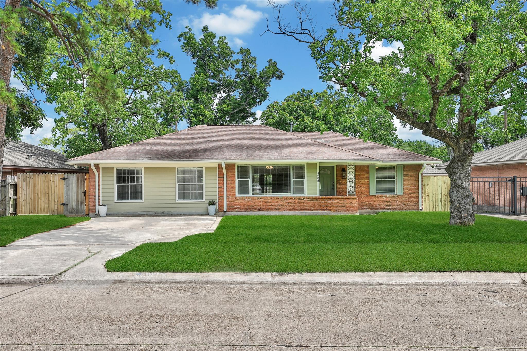 4938 Saxon Drive