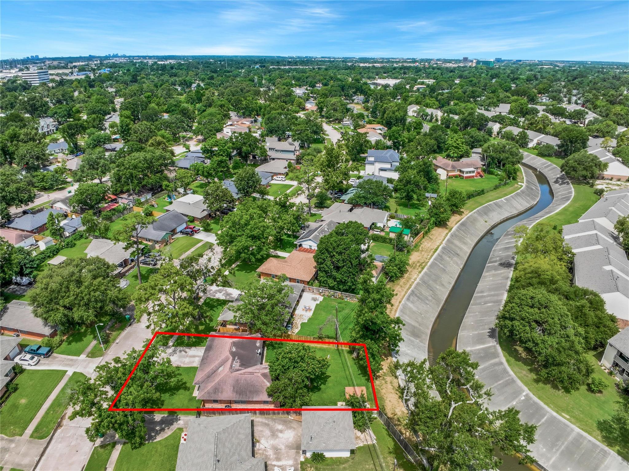 4938 Saxon Drive