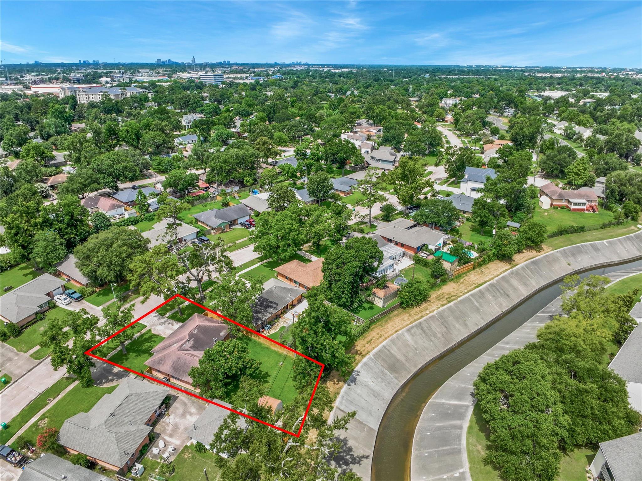 4938 Saxon Drive