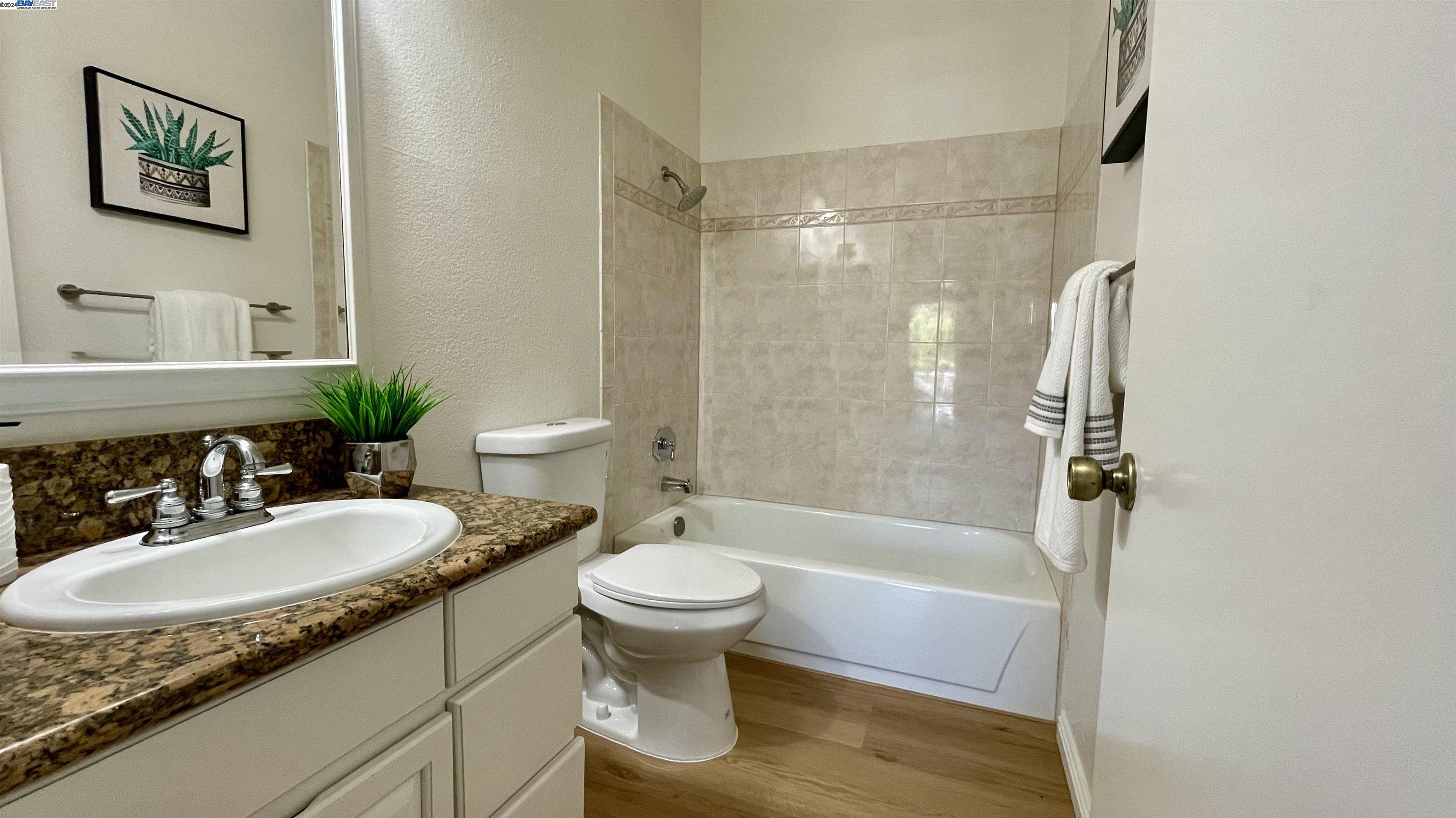 3648 Birchwood Ter # 213