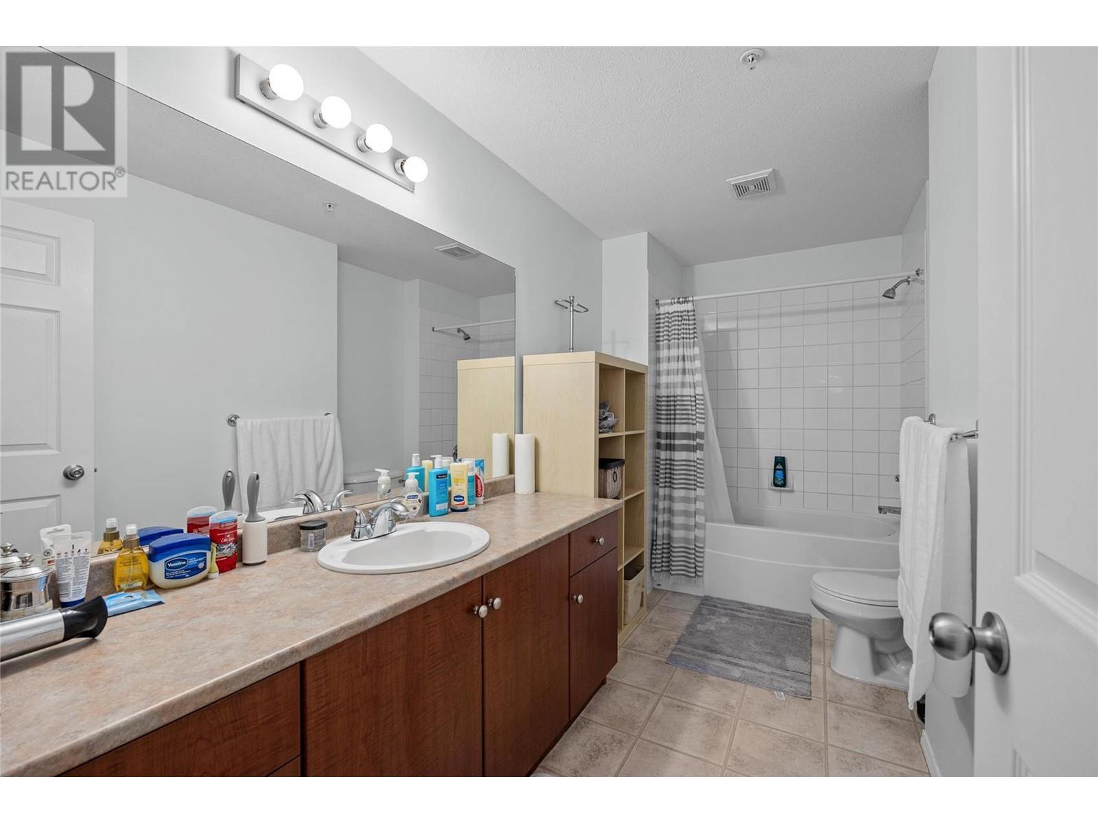 1875 Country Club Drive Unit# 1310