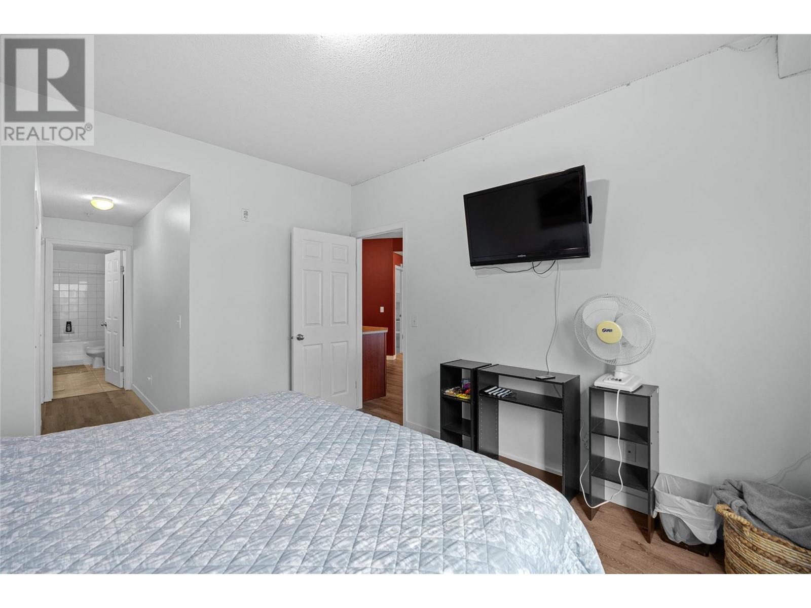 1875 Country Club Drive Unit# 1310