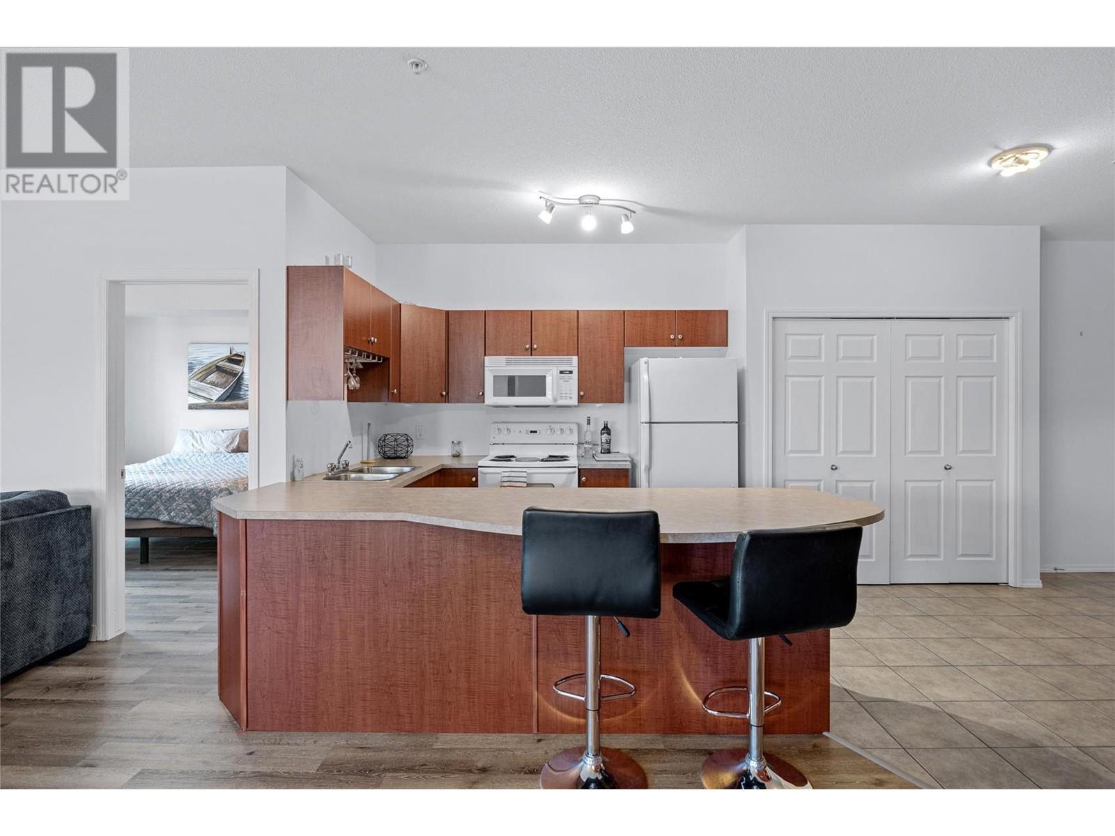 1875 Country Club Drive Unit# 1310