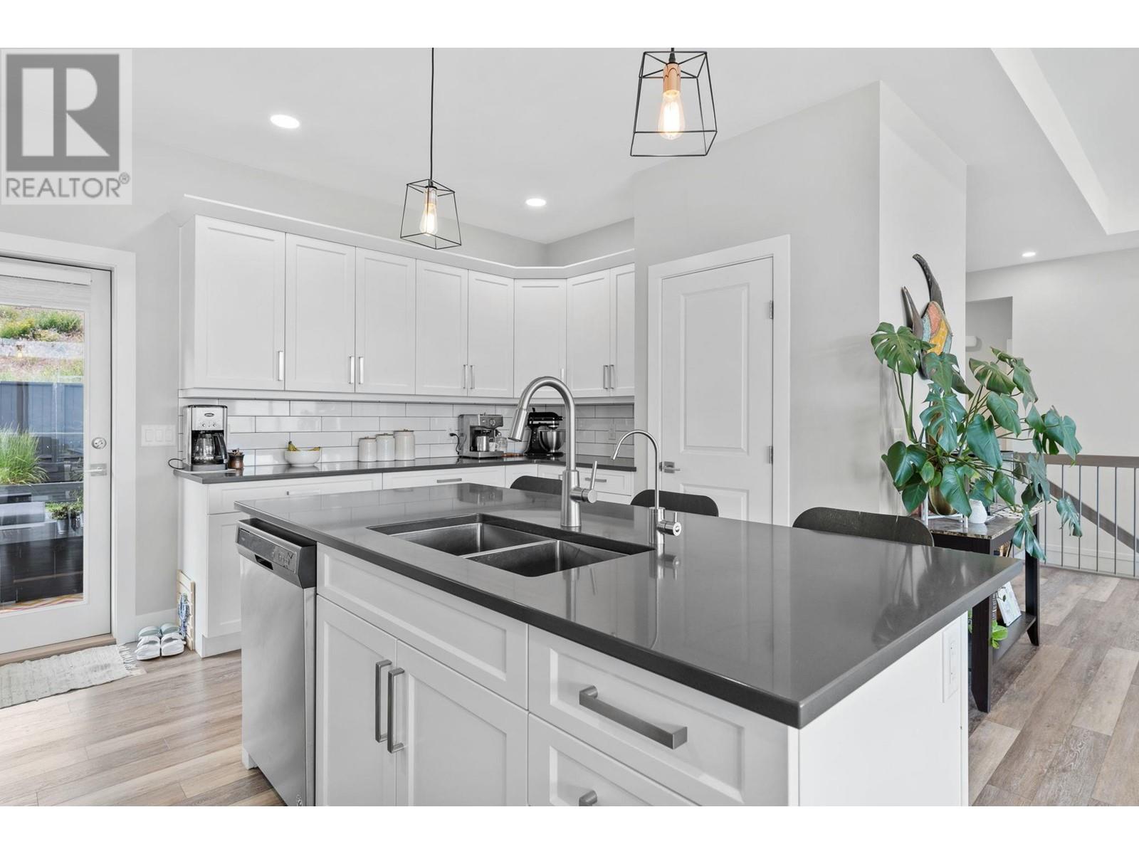 2620 Paramount Drive