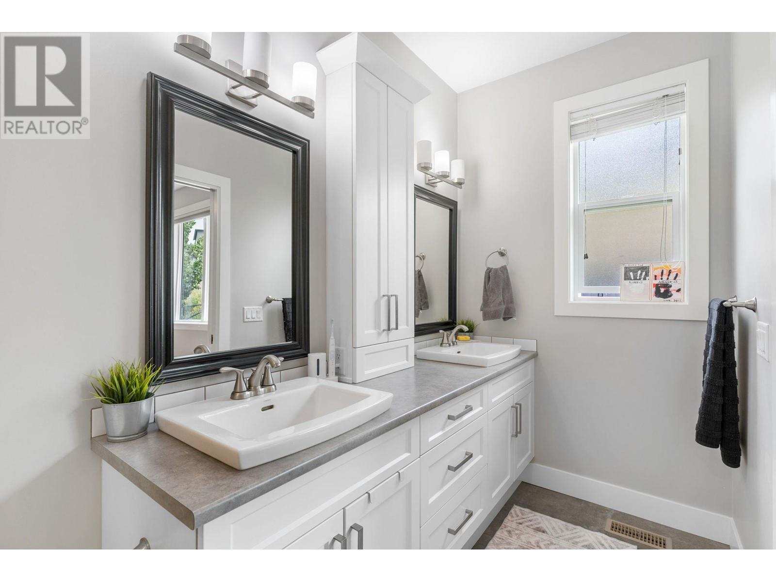 2620 Paramount Drive