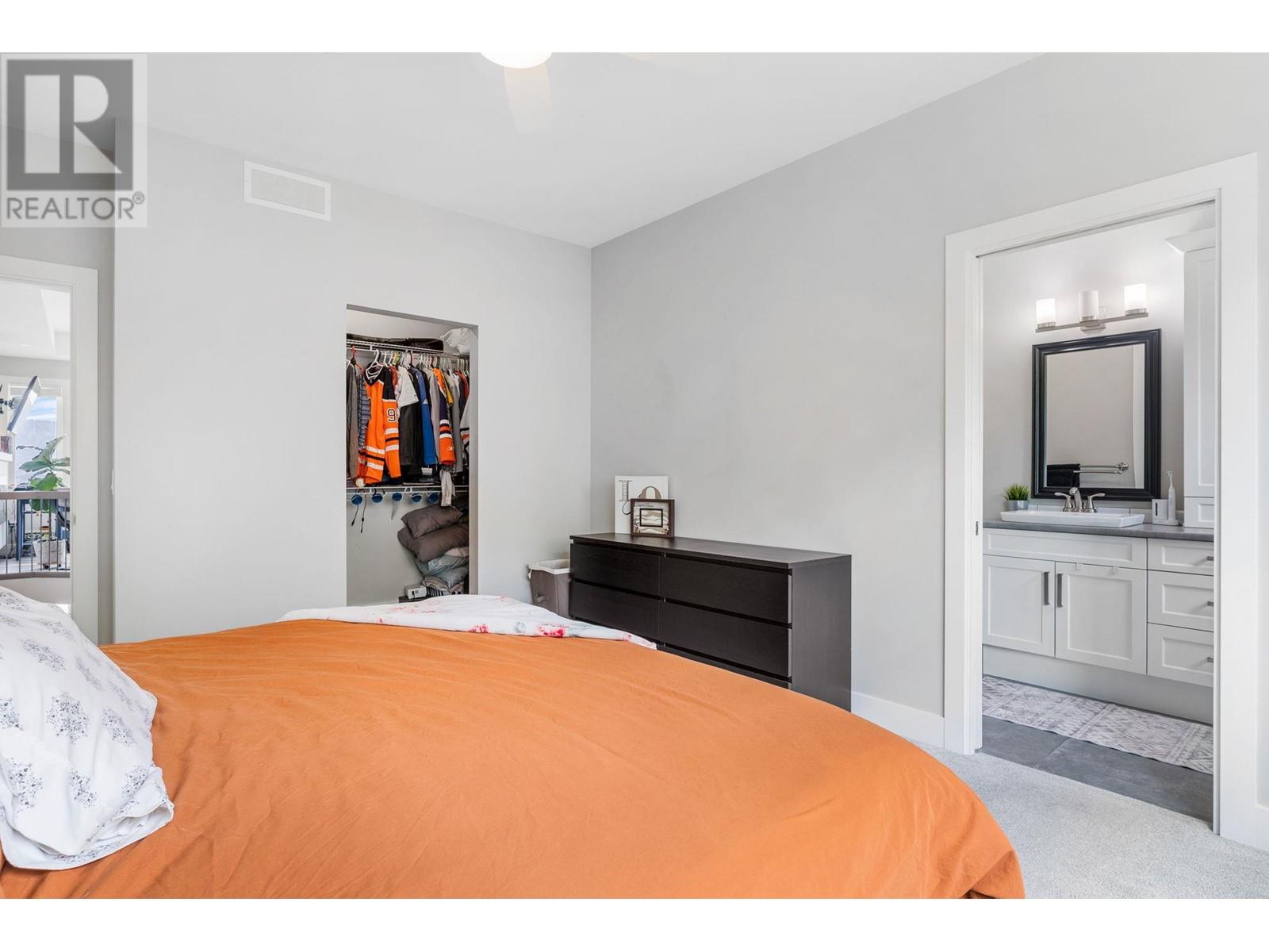 2620 Paramount Drive