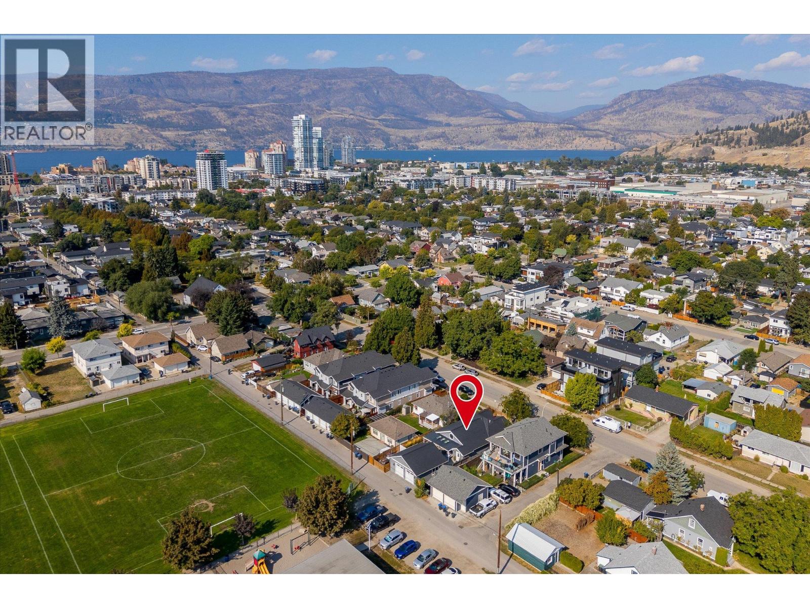 963 Stockwell Avenue