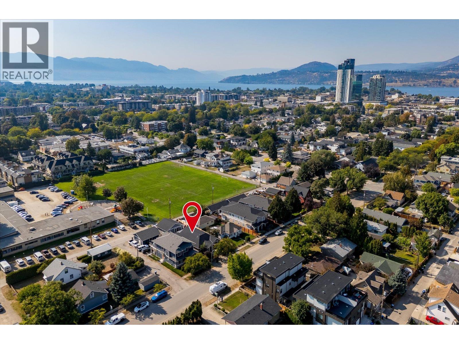 963 Stockwell Avenue