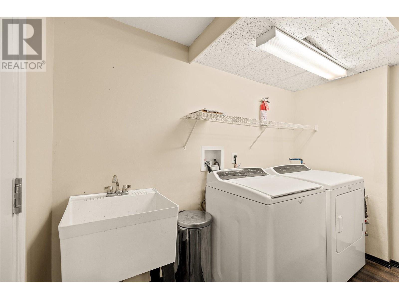 5460 Clements Crescent Unit# #106