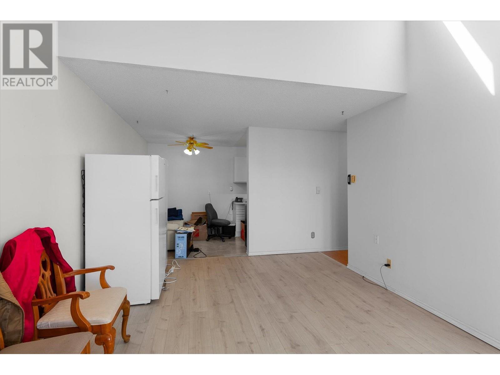 1056 Bernard Avenue Unit# 307