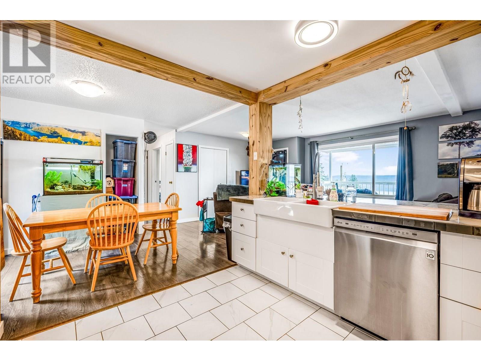 494 Killarney Way
