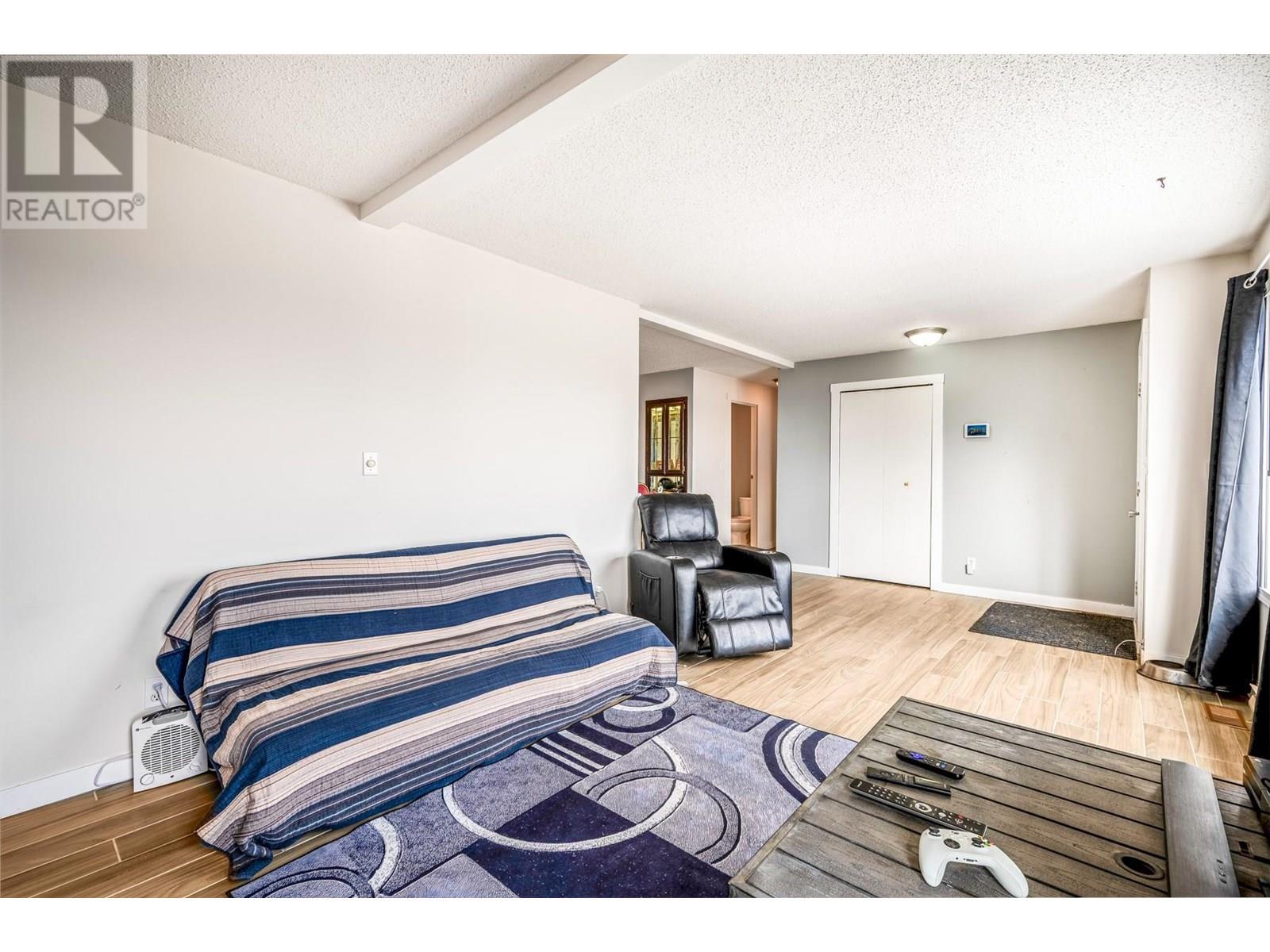 494 Killarney Way