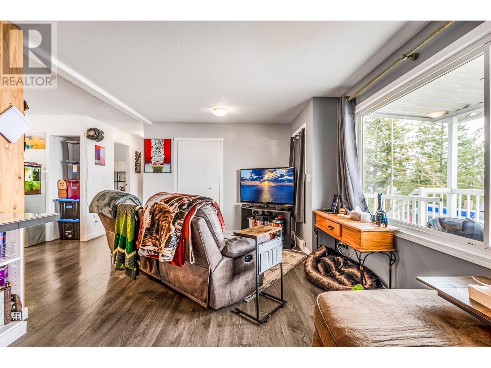 494 Killarney Way