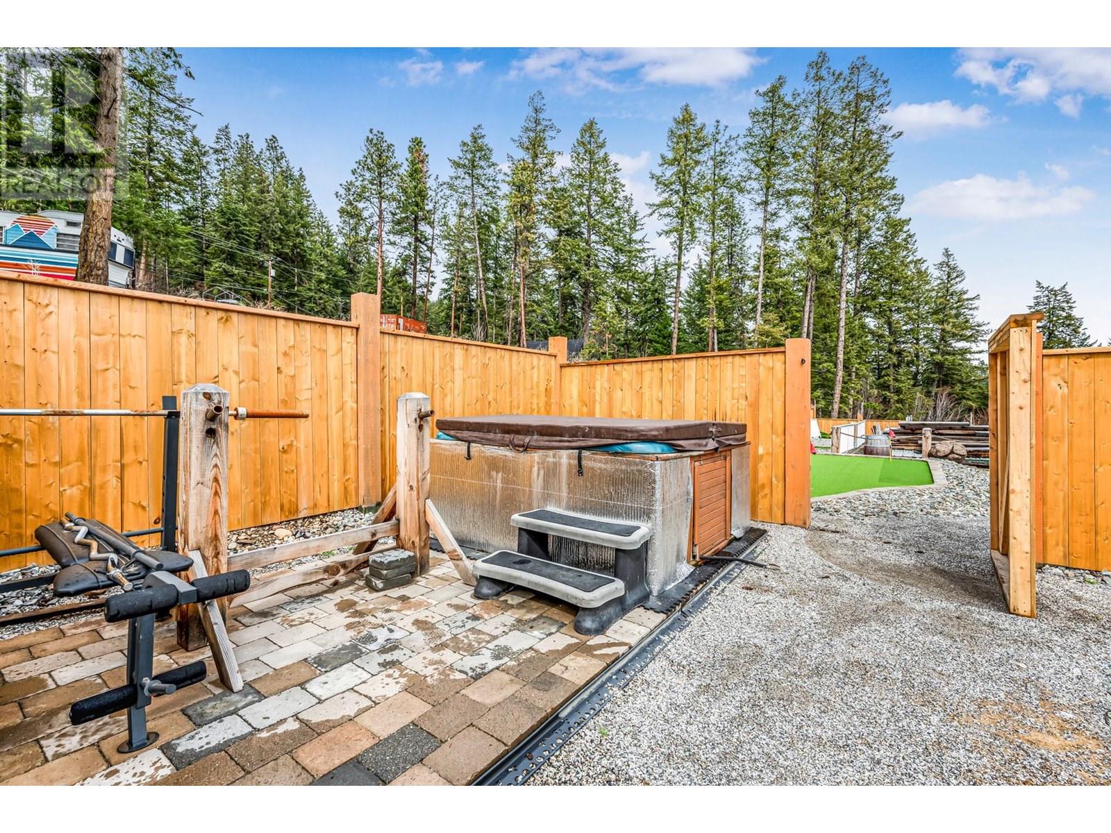494 Killarney Way