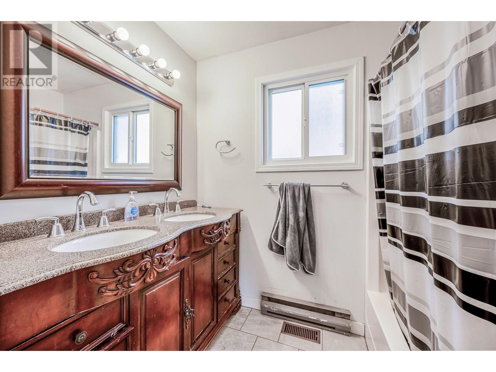 494 Killarney Way