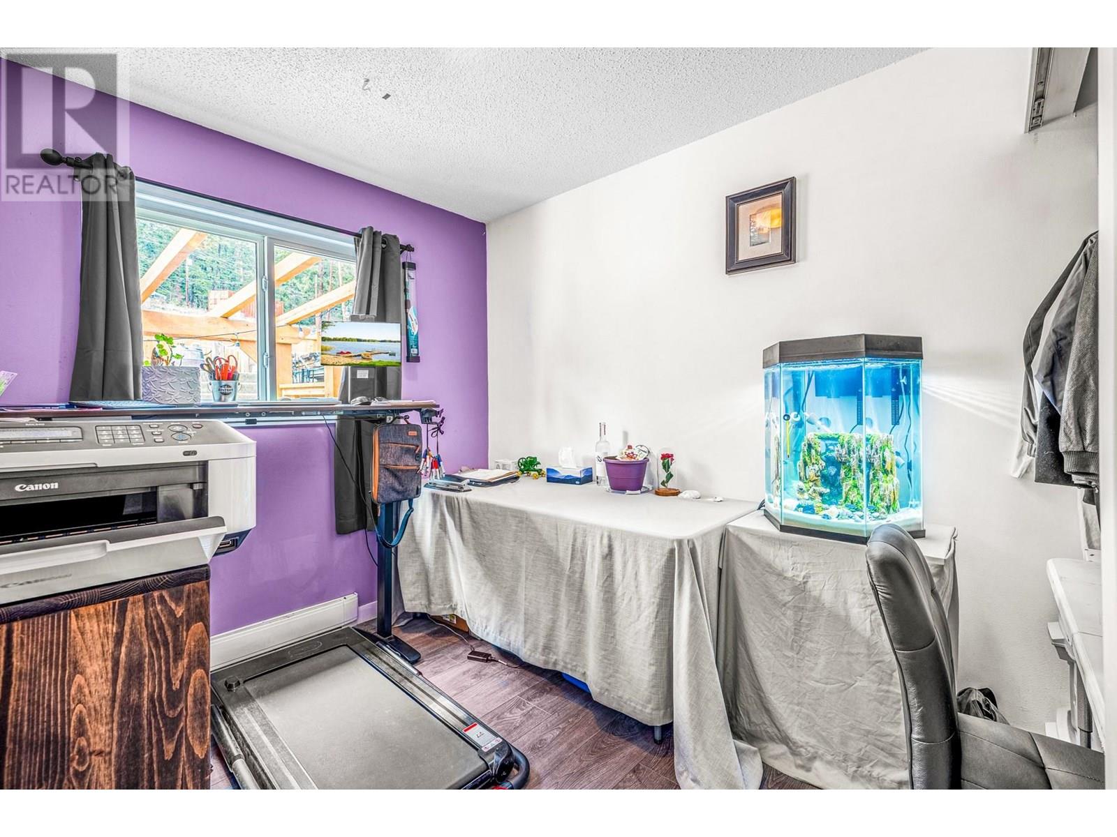 494 Killarney Way