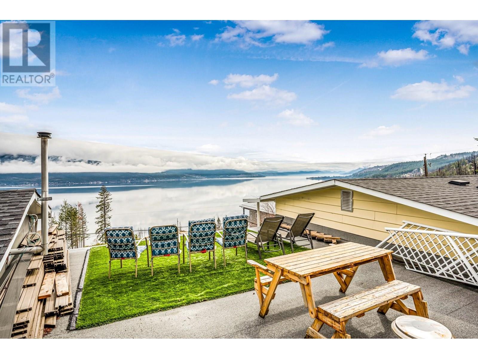 494 Killarney Way