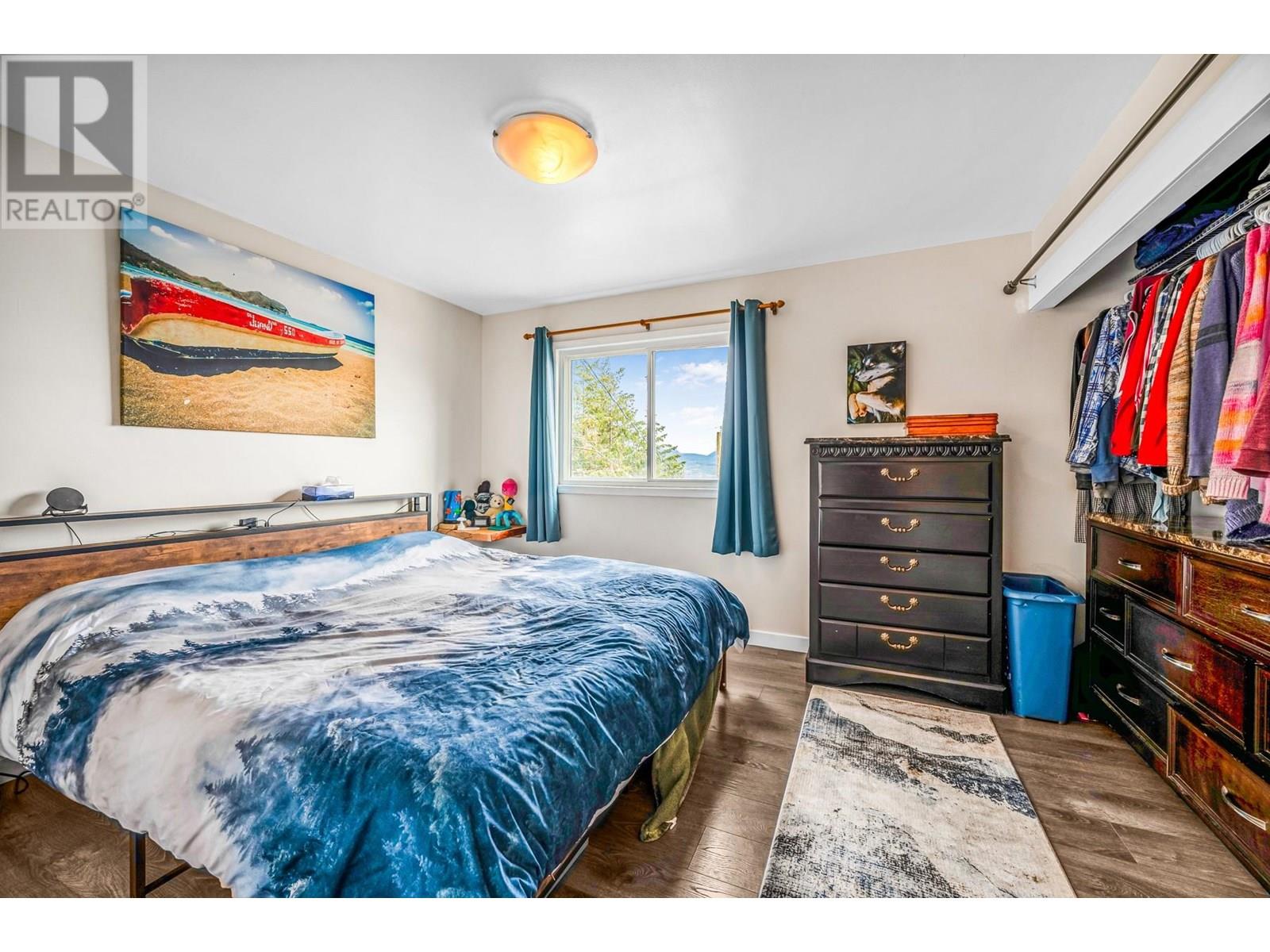 494 Killarney Way