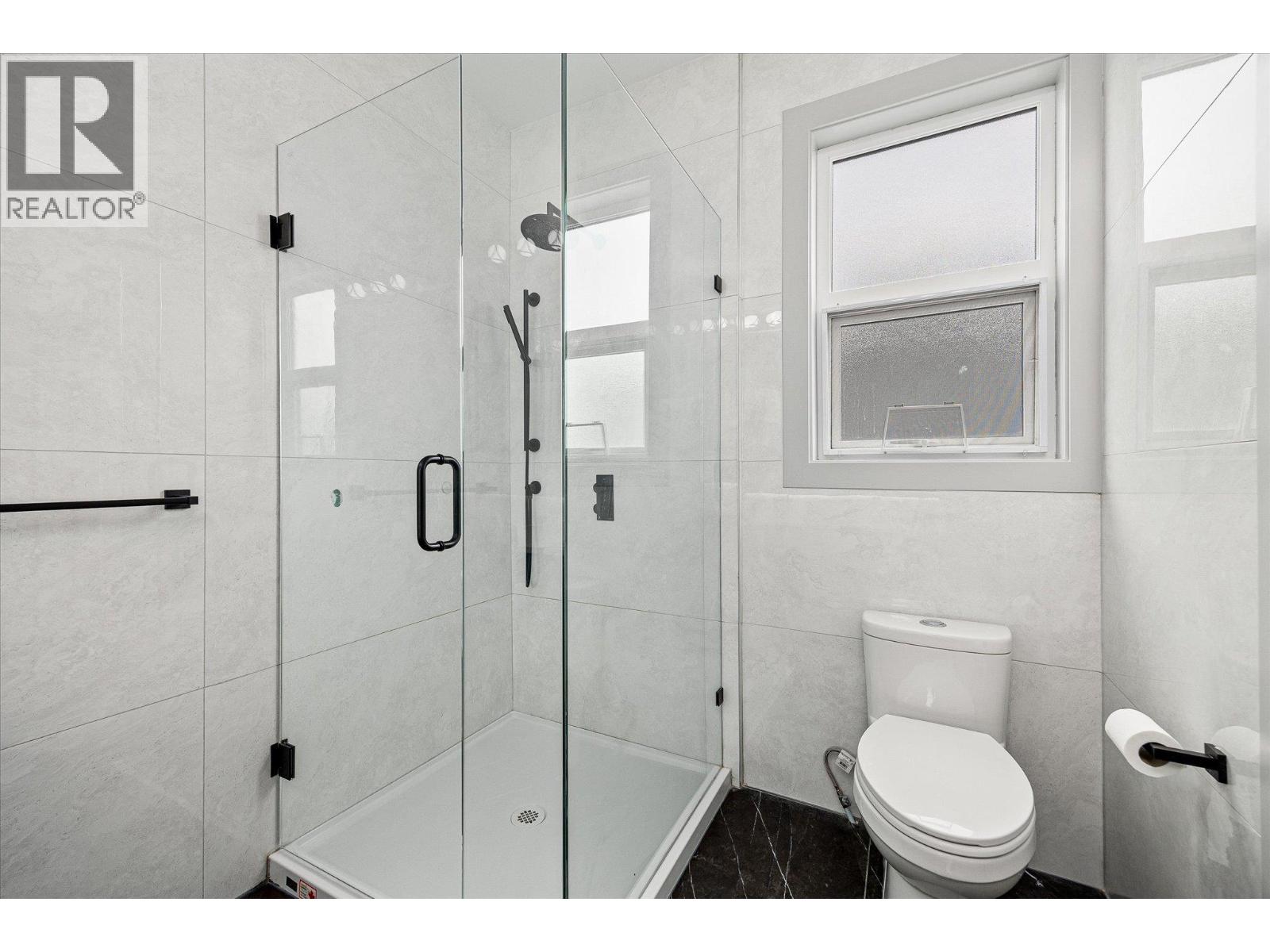 2165 Woodlawn Street