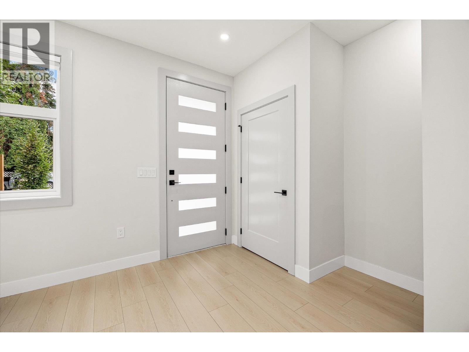 2165 Woodlawn Street